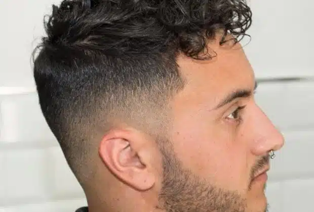 Maîtriser l'art du dégradé pour cheveux bouclés homme Techniques, conseils et inspirations